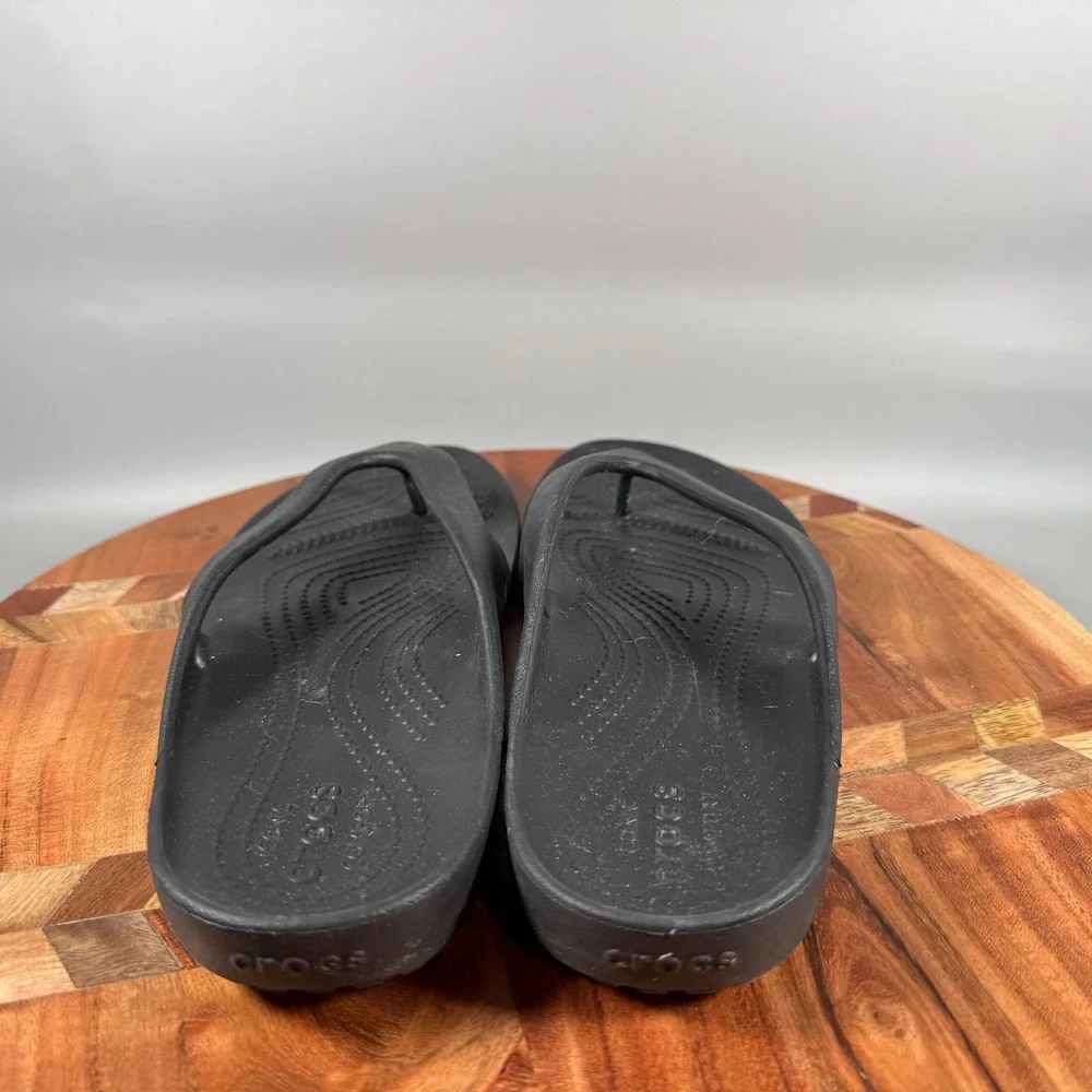 Crocs Kadee II Flip Flops Womens Size 9 Black Casual Beach Sandal 202492-001